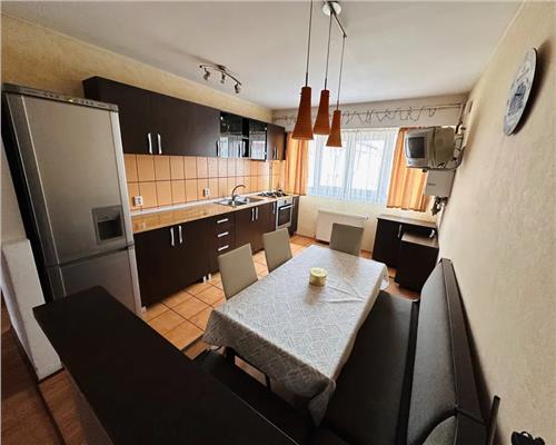 Apartament 3 camere 70 mp utili Vasile Aaron