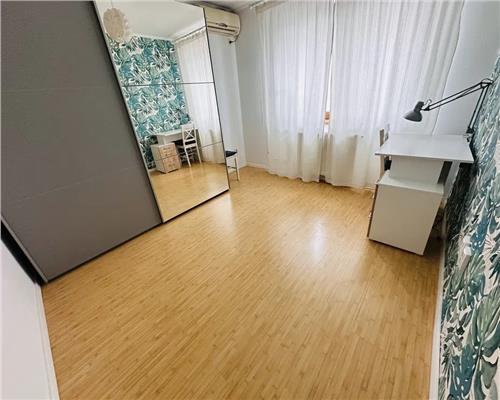 Apartament 3 camere 70 mp utili Vasile Aaron