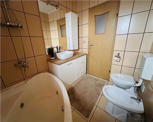 Apartament 3 camere 70 mp utili Vasile Aaron