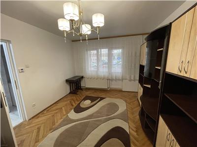 Apartament cu 2 camere decomandat si balcon in Vasile Aaron