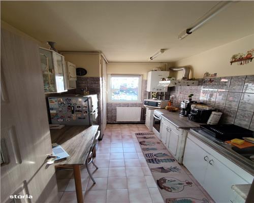 Apartament 3 camere Calea Poplacii  et 2 cu 2 balcoane