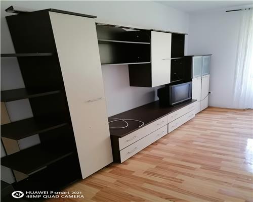 Apartament 3 camere decomandat  cu gradina proprie in Vasile Aaron