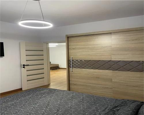 Apartament 2 camere etaj 1 zona Doamna Stanca