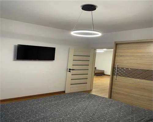 Apartament 2 camere etaj 1 zona Doamna Stanca