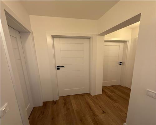 Apartament 3 camere 2 bai etaj 1 Strand