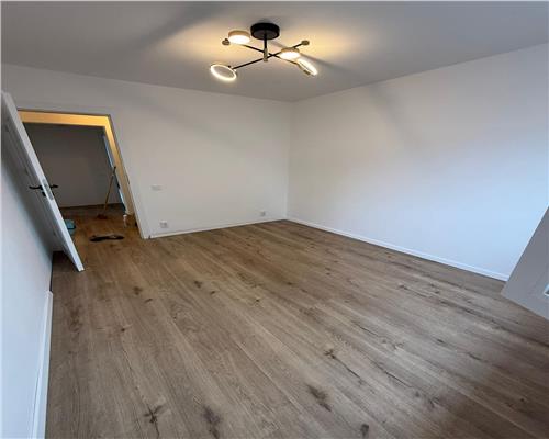 Apartament 3 camere 2 bai etaj 1 Strand