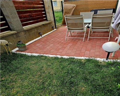 Apartament mobilat modern 2 camere balcon curte si parcare