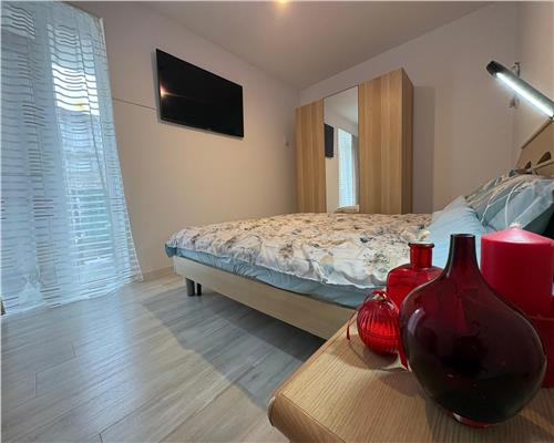 Apartament 3 camere 2 bai si gradina in zona Selimbar