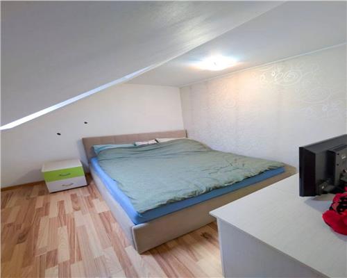 Apartament mobilat 4 camere pe 2 niveluri 79 utili in Terezian