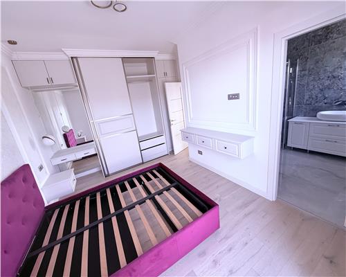 Pethouse lux 4 camere 2 bai teras 144 garaj Parcul Sub Arini