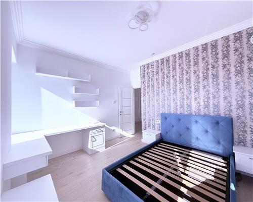 Pethouse lux 4 camere 2 bai teras 144 garaj Parcul Sub Arini