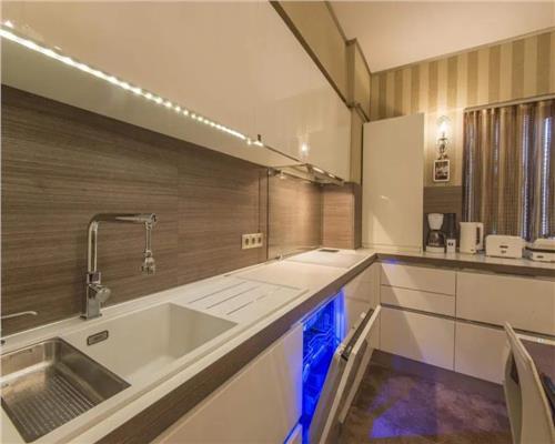 Apartament Premium cu 3 camere 2 bai zona Mihai Viteazu