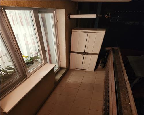 Apartament 3 camere etaj1 Calea Surii Mici cu balcon si loc de parcare