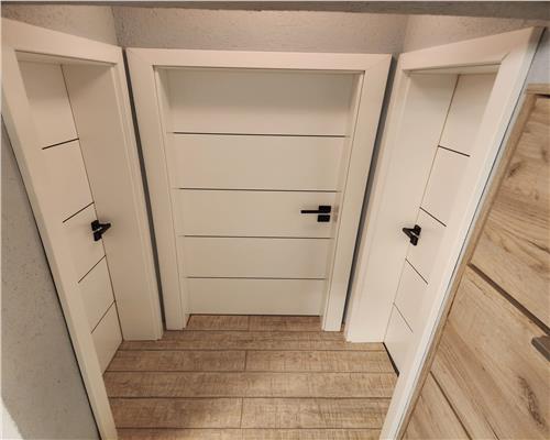 Apartament 3 camere etaj1 Calea Surii Mici cu balcon si loc de parcare