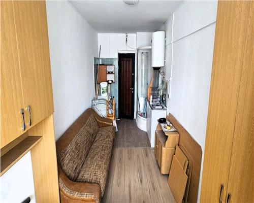 Garsoniera 17mp | etaj intermediar | dependinte | zona Compa