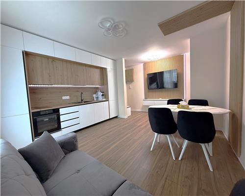 Apartament de lux prima inchiriere 3 camere balcon parcare