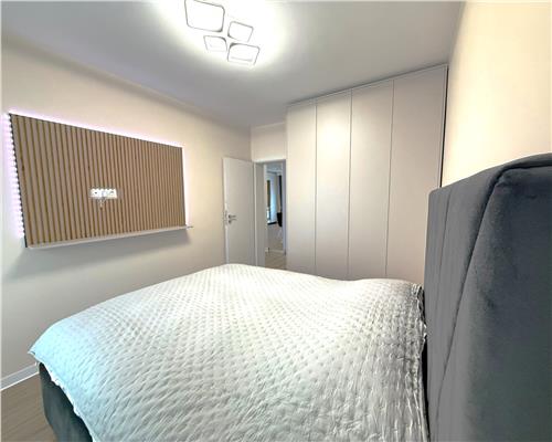 Apartament de lux prima inchiriere 3 camere balcon parcare