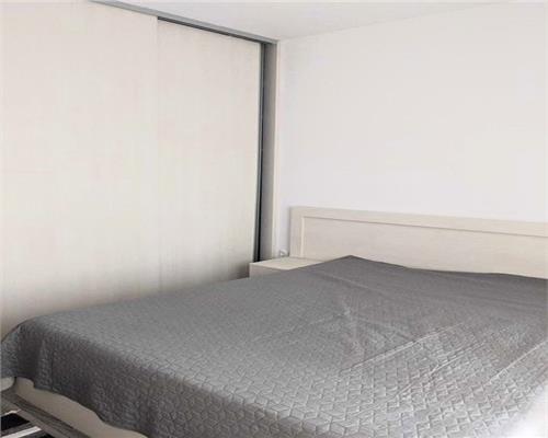 Apartament 2 camere cu balcon si parcare pe Doamna Stanca