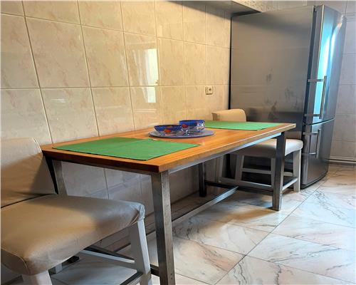 Apartament 3 camere 90 Mpu 2 Bai 2 Balcoane si Boxa