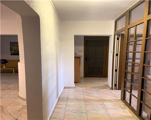 Apartament 3 camere 90 Mpu 2 Bai 2 Balcoane si Boxa