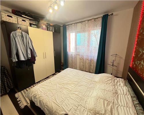 Apartament cu 3 camere etajul 1 cu balcon in Vasile Aaron