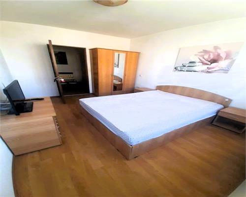 Apartament 3 camere 64 mpu cu balcon pe Bd Mihai Viteazu