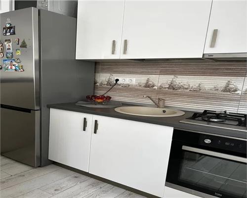 Apartament 3 camere etaj 1 str Daniel Renard