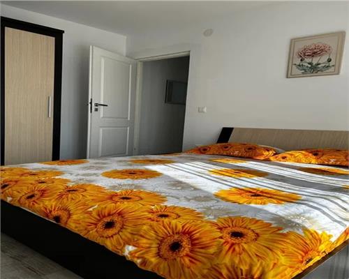 Apartament 3 camere etaj 1 str Daniel Renard