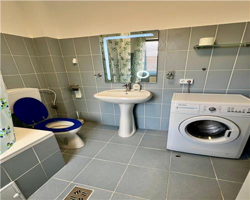 Apartament 3 camere zona Milea OMV