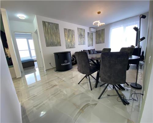 Penthouse de lux cu 3 camere si terasa in zona Kogalniceanu