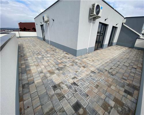 Penthouse de lux cu 3 camere si terasa in zona Kogalniceanu