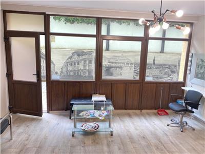 Spatiu comercial cu 2 camere in zona Centrala