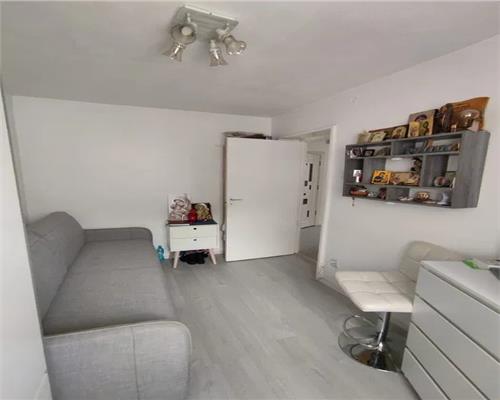 Apartament 3 camere cartier Strand