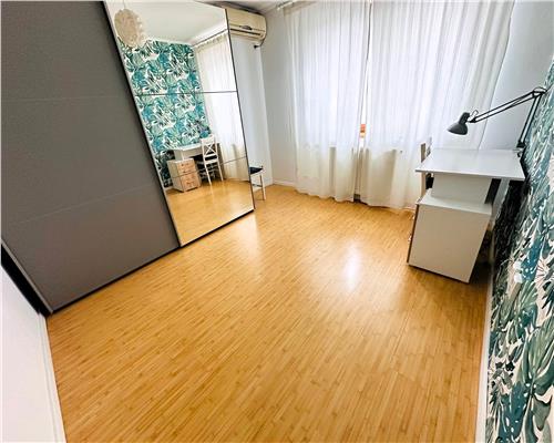 Apartament 3 camere 70 mp utili Vasile Aaron