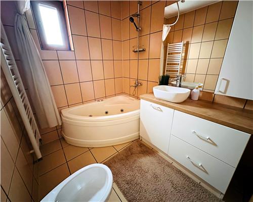 Apartament 3 camere 70 mp utili Vasile Aaron
