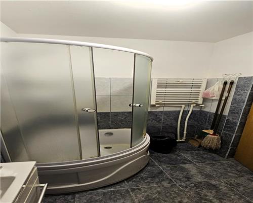 Garsoniera tip mansarda 2 camere  zona Terezian