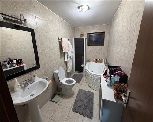 Casa tip duplex  3 camere 100 mp utili Selimbar curte 240 mp