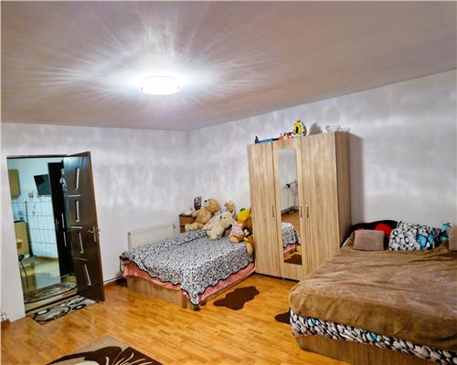 Apartament 2 camere 93 mpu si Pivnita 25 mp zona Piata Mare