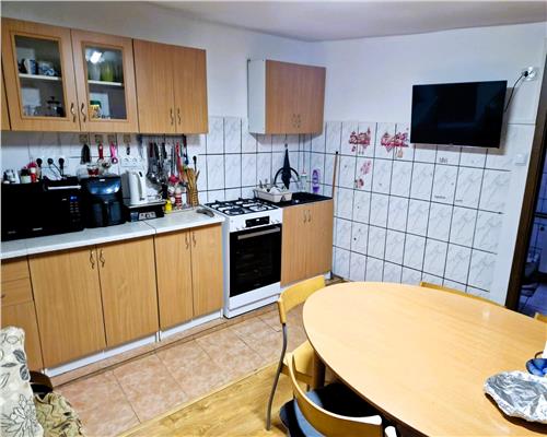 Apartament 2 camere 93 mpu si Pivnita 25 mp zona Piata Mare