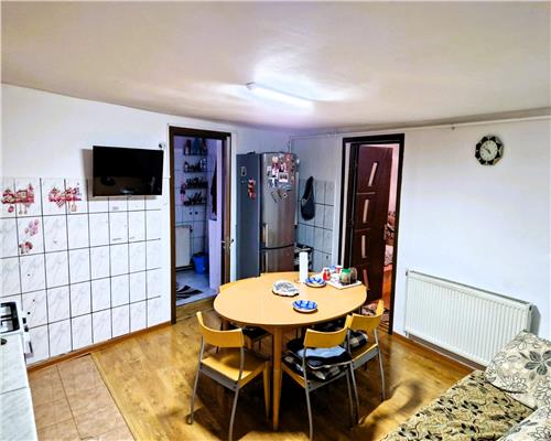 Apartament 2 camere 93 mpu si Pivnita 25 mp zona Piata Mare