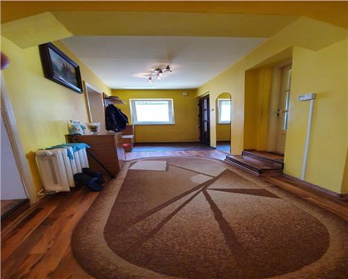 Casa individuala cu 3 camere 2 bai si 554 mp teren in Selimbar