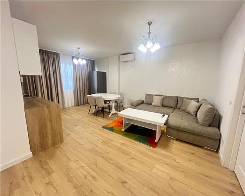 Apartament modern cu 3 camere si 2 bai in zona Centrala
