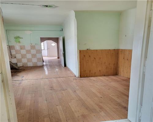Apartament etaj 1 zona 0 centru Sibiu 71 mp utili