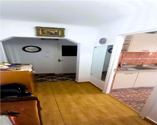 Apartament 2 camere cu balcon si pivnita zona Calea Dumbravii-CEC
