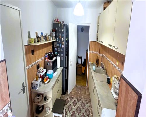 Apartament 2 camere cu balcon si pivnita zona Calea Dumbravii-CEC