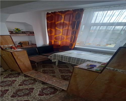 Apartament 2 camere cu balcon si pivnita zona Calea Dumbravii-CEC