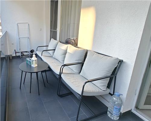 Apartament cu 3 camere balcon si loc de parcare in Kogalniceanu