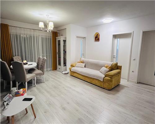 Apartament cu 3 camere balcon si loc de parcare in Kogalniceanu