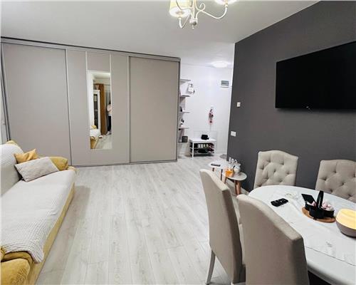 Apartament cu 3 camere balcon si loc de parcare in Kogalniceanu