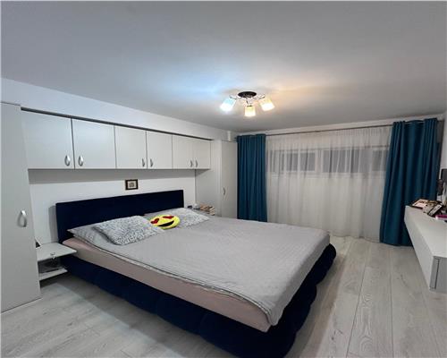 Apartament cu 3 camere balcon si loc de parcare in Kogalniceanu